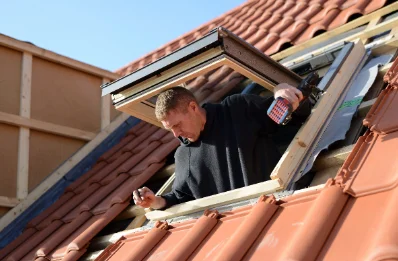 Pose de fenêtres de toit Velux à Merlines